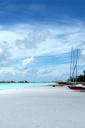 The Maldives - free iPhone background