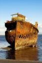 Shipwreck - Motueka (free iPhone wallpaper)