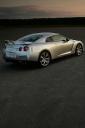 Nissan GT-R (free iPhone wallpaper)
